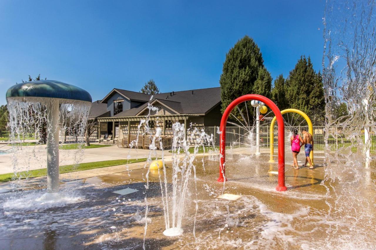 レッドモンド Eagle Crest Family Retreatヴィラ エクステリア 写真